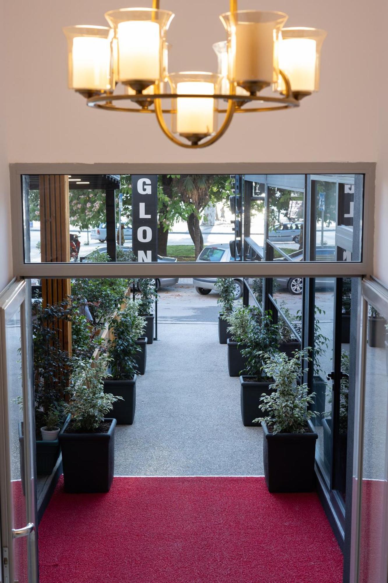 Aglon Twin'S Hotel Vlorë Esterno foto